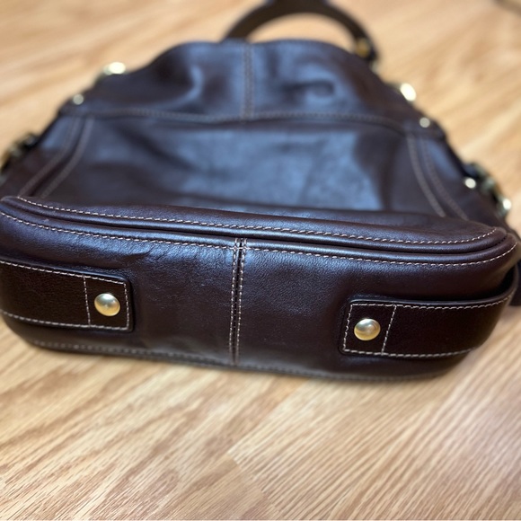 Vintage Coach Leather bag. - Picture 3 of 8